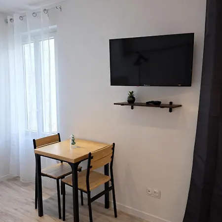 Apartment Tiny House Marie